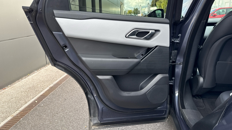 Land Rover Range Rover Velar 2.0 D200 MHEV Dynamic HSE 5dr Auto Diesel Estate